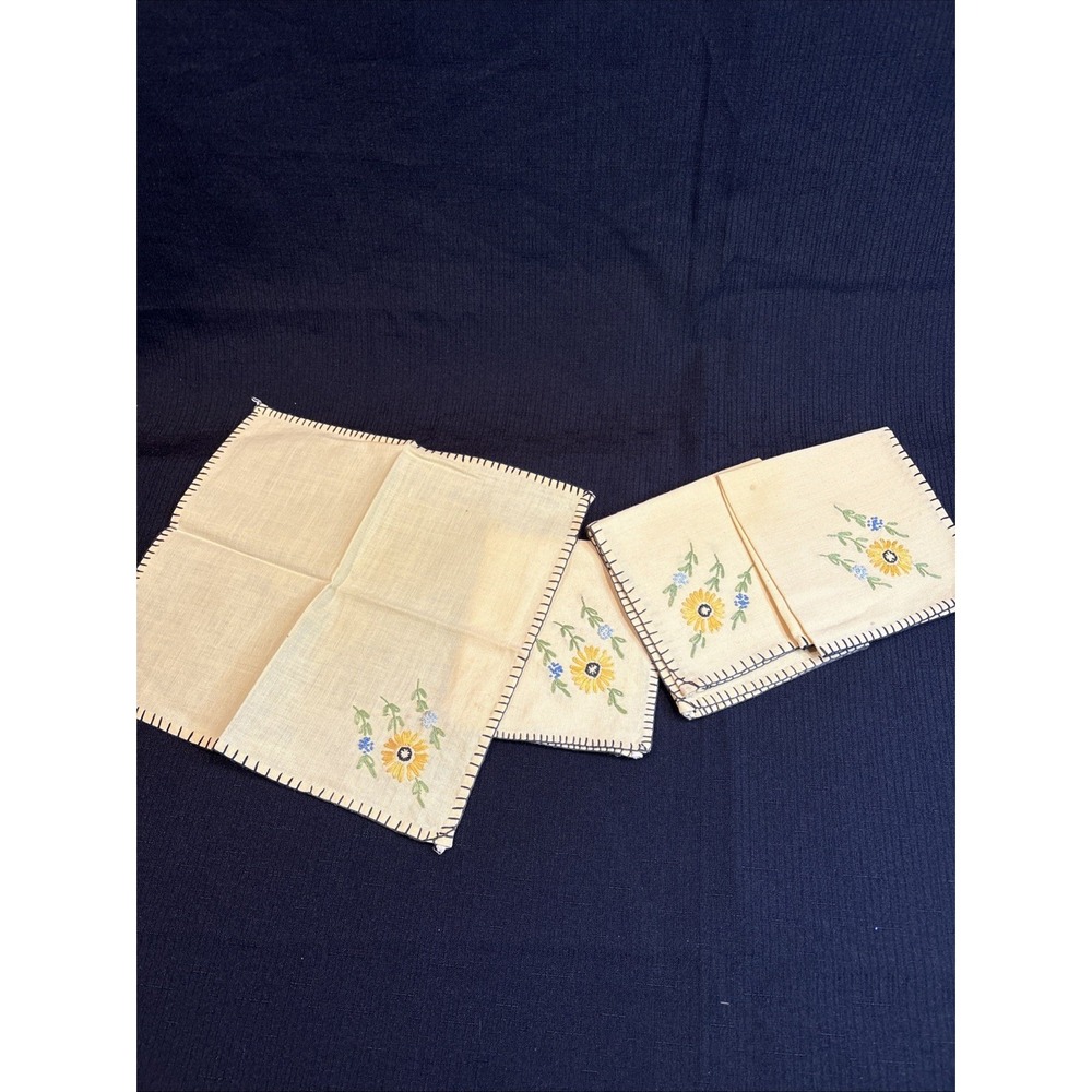 VTG Hand Embroidered Linen Napkins Set of 4 Yellow Floral 1950s Style Square
